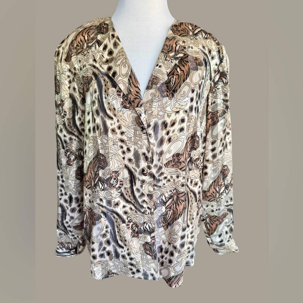 Martinique Animal Print Button Down Blouse Long Sleeves Size M/L